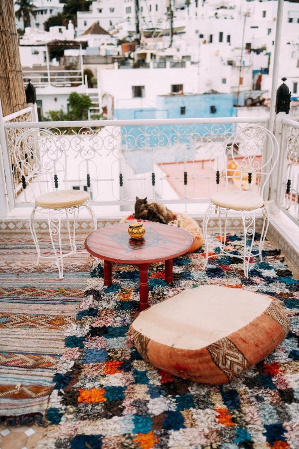 The Riad Hostel Танжер Екстериор снимка