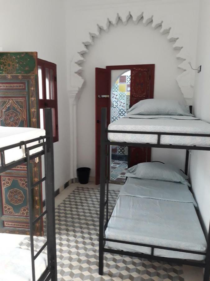 The Riad Hostel Танжер Екстериор снимка