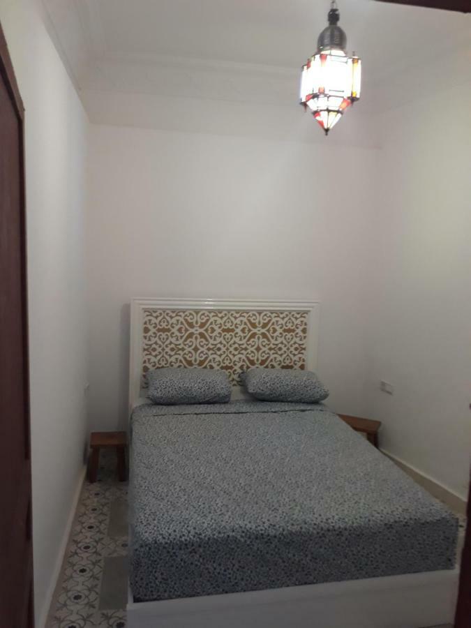 The Riad Hostel Танжер Екстериор снимка