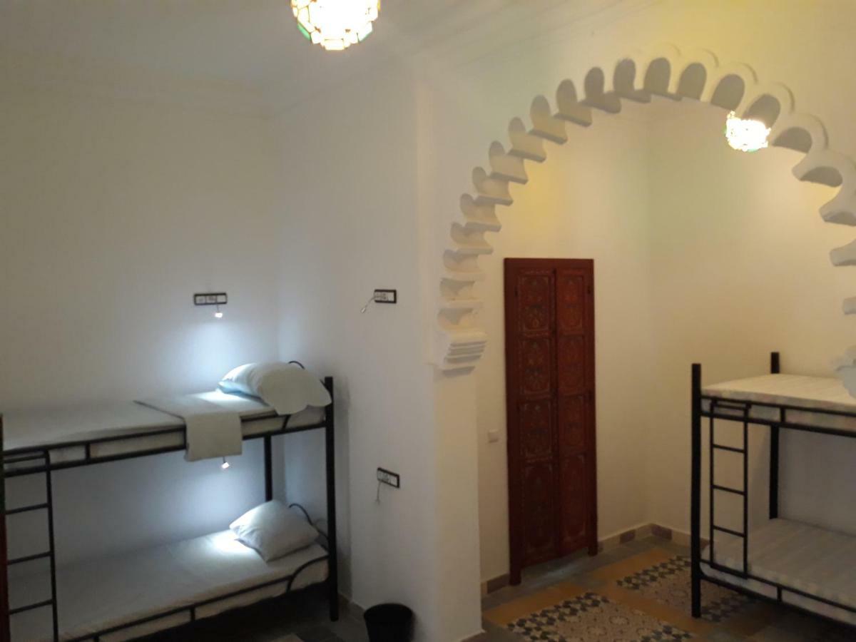 The Riad Hostel Танжер Екстериор снимка