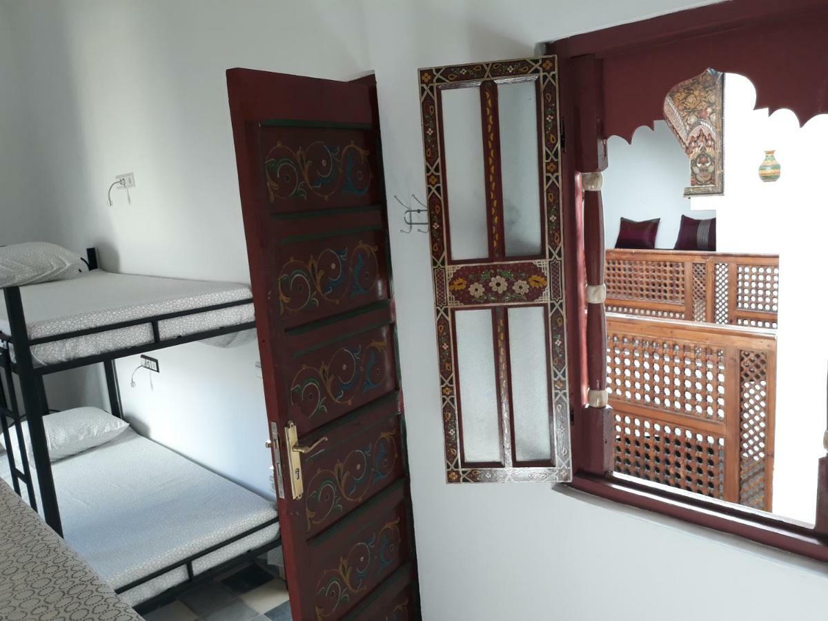 The Riad Hostel Танжер Екстериор снимка