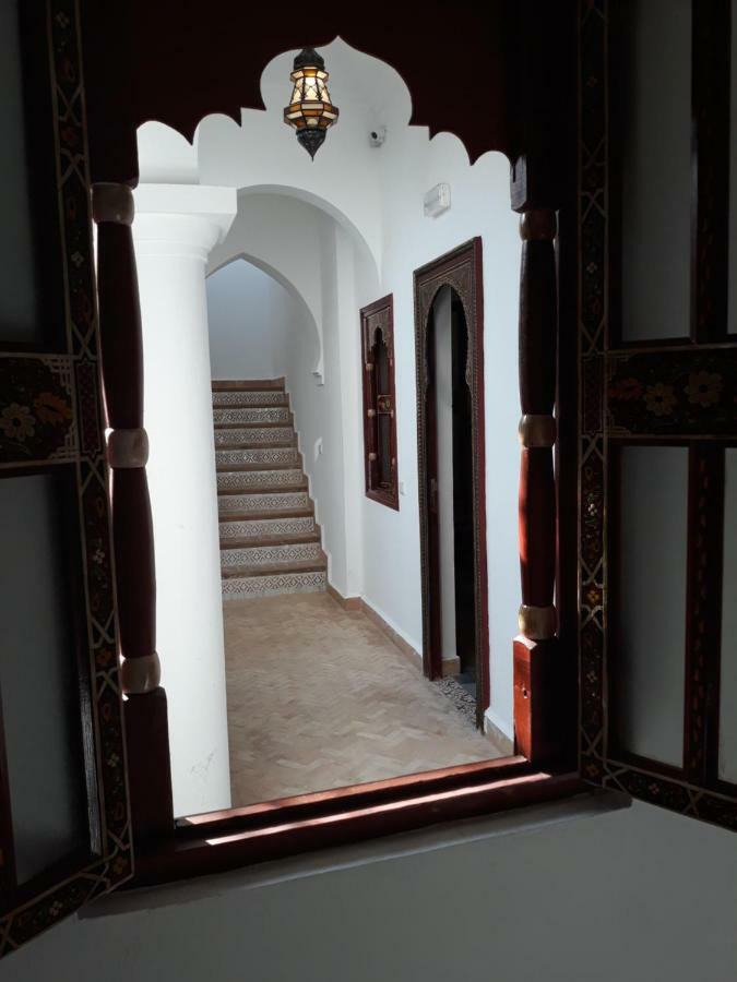 The Riad Hostel Танжер Екстериор снимка