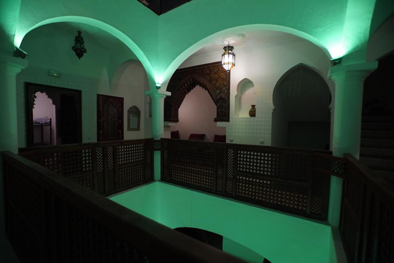 The Riad Hostel Танжер Екстериор снимка